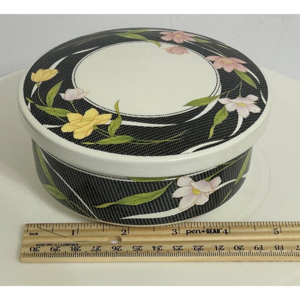 Vintage Oriental Floral Trinket / Jewelry Dish w/ Lid Black Yellow Pink Korea - Picture 4 of 9